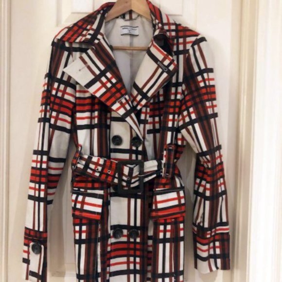 Short Plaid UK Trench Coat - Picture 2 of 6